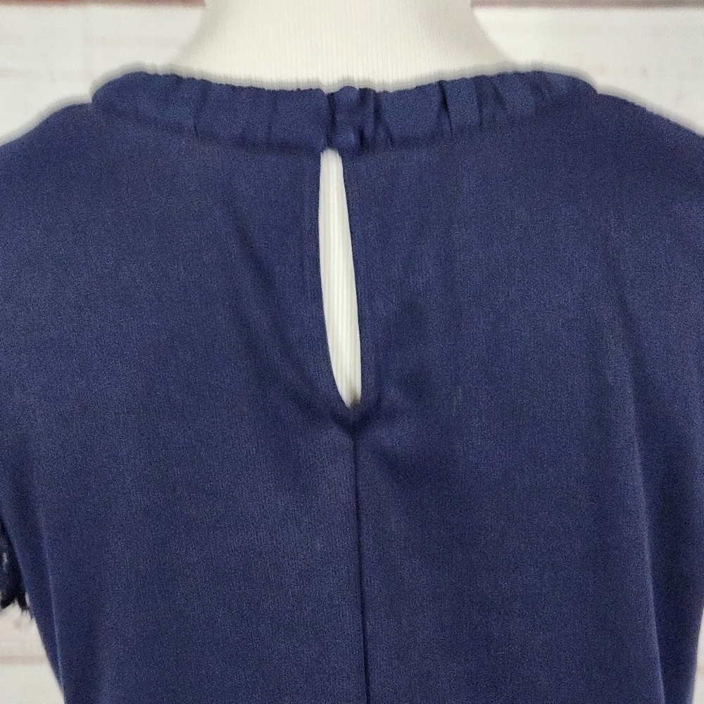 LC Lauren Conrad Navy Blue Lace Top Size Medium - Picture 4 of 7